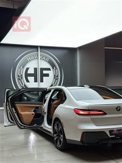 بي ام دبليو الفئة 7